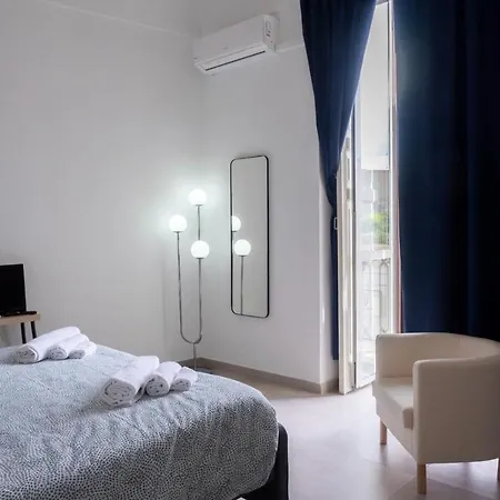 Seaport #rooms Apartment Trani